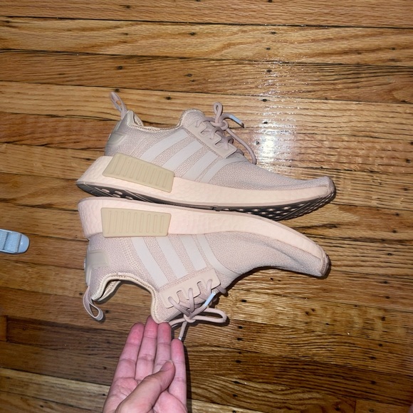 Light pink/ salmon size 7 adidas ultra boosts worn 3 times - Picture 2 of 3
